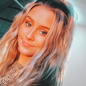 Meet your Posher, Jama